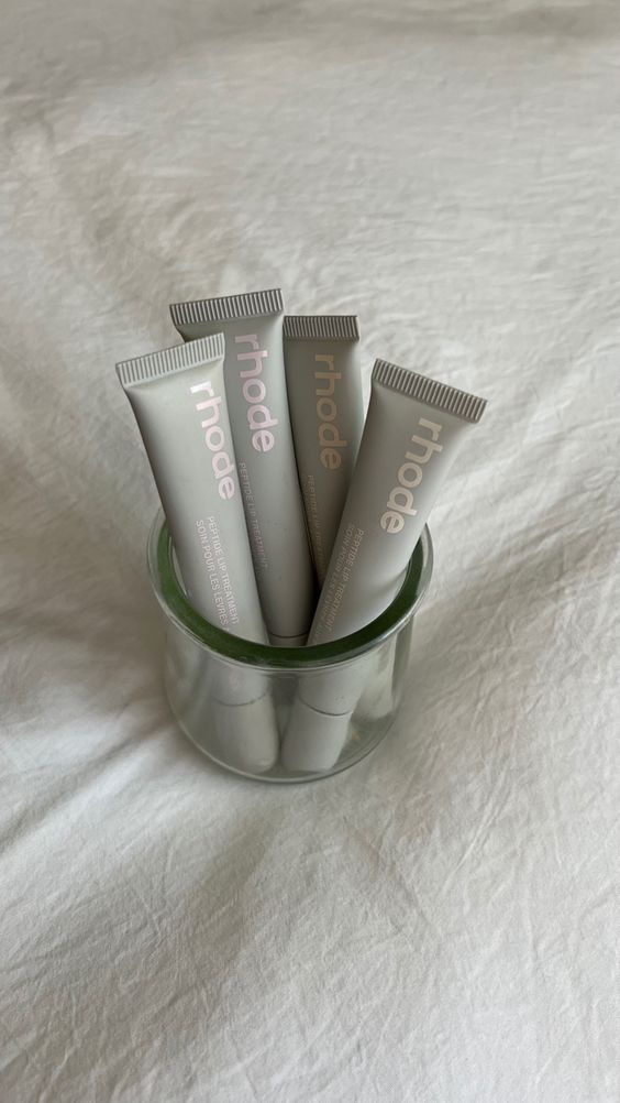 Rhode - Lip Peptide Treatment