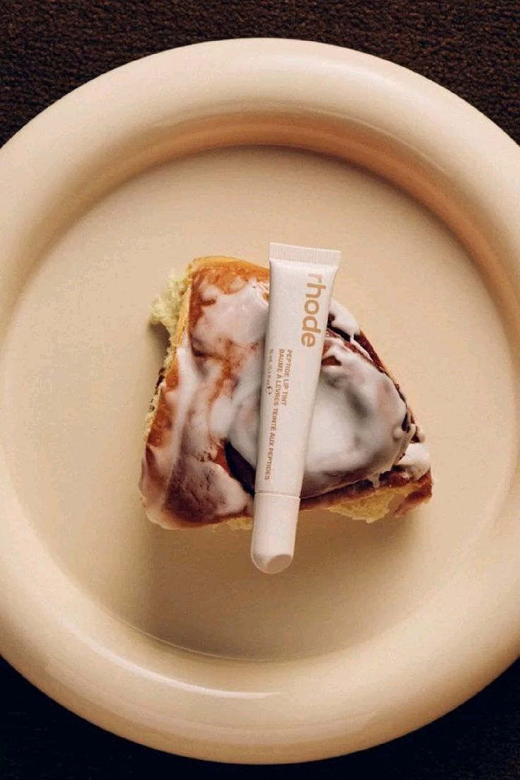 Rhode - Cinnamon Roll Liptint
